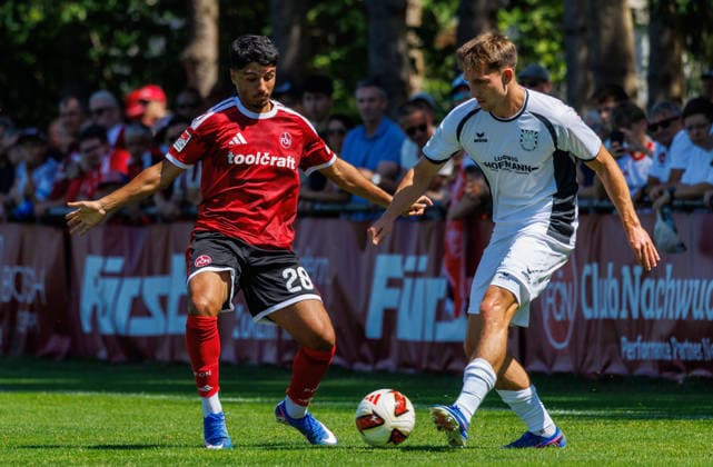 02.08.2026 - Fussball - Saison 2026 2027 - Testspiel Freundschaftsspiel Vorbereitungsspiel: 1. FC Nürnberg Nuernberg FCN ( Club ) - FSV Frankfurt - Sportfoto Zink DaMa - xdaxmax - Can Yahya Moustfa (28, 1. FC Nürnberg FCN ) Nick Doktorczyk (15, FSV Frankfurt ) *** August 2, 2026 Soccer Season 2026–2027 Exhibition Match Friendly Match Preseason Match 1 FC Nuremberg Nuremberg FCN Club FSV Frankfurt Sports Photo Zink DaMa xdaxmax Can Yahya Moustfa 28, 1 FC Nuremberg FCN Nick Doktorczyk 15, FSV Frankfurt
