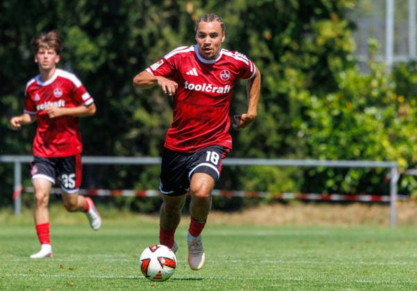 02.08.2026 - Fussball - Saison 2026 2027 - Testspiel Freundschaftsspiel Vorbereitungsspiel: 1. FC Nürnberg Nuernberg FCN ( Club ) - FSV Frankfurt - Sportfoto Zink DaMa - xdaxmax - Rafael Lubach (18, 1. FC Nürnberg FCN ) *** August 2, 2026 Soccer 2026–2027 Season Exhibition Match Friendly Match Preseason Match 1. FC Nürnberg Nuremberg FCN Club FSV Frankfurt Sports Photo Zink DaMa xdaxmax Rafael Lubach 18, 1. FC Nürnberg FCN