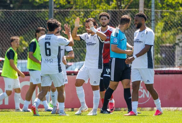 02.08.2026 - Fussball - Saison 2026 2027 - Testspiel Freundschaftsspiel Vorbereitungsspiel: 1. FC Nürnberg Nuernberg FCN ( Club ) - FSV Frankfurt - Sportfoto Zink DaMa - xdaxmax - Jubel Freude Torjubel nach Tor zum 0:3 - George Daniel Iorga (7, FSV Frankfurt ) und Mannschaft Team jubelt freut sich - Torschütze: George Daniel Iorga (7, FSV Frankfurt ) *** August 2, 2026 Soccer Season 2026–2027 Exhibition Match Friendly Match Preseason Match 1. FC Nürnberg Nuremberg FCN Club FSV Frankfurt Sports Photo Zink DaMa xdaxmax Celebration Joy Goal Celebration after the 0–3 Goal George Daniel Iorga 7, FSV Frankfurt and the team celebrate, goal scorer George Daniel Iorga 7, FSV Frankfurt