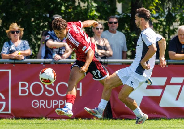 02.08.2026 - Fussball - Saison 2026 2027 - Testspiel Freundschaftsspiel Vorbereitungsspiel: 1. FC Nürnberg Nuernberg FCN ( Club ) - FSV Frankfurt - Sportfoto Zink DaMa - xdaxmax - Justin von der Hitz (27, 1. FC Nürnberg FCN ) flankt Flanke *** August 2, 2026 Soccer Season 2026–2027 Exhibition Match Friendly Match Preseason Match 1 FC Nuremberg Nuremberg FCN Club FSV Frankfurt Sports Photo Zink DaMa xdaxmax Justin von der Hitz 27, 1 FC Nuremberg FCN crosses Cross