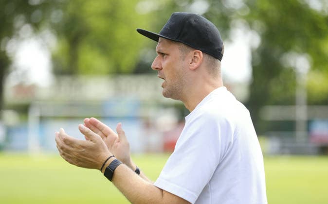 Foto : Trainer Björn Sörensen (Todesfelde) Fussball Regionalliga Nord , 1. Spieltag am So. 02.08.2026 SV Todesfelde - FC St. Pauli II *** Photo: Coach Björn Sörensen, Todesfelde Soccer, Regionalliga Nord, Matchday 1 on Sun, Aug. 2, 2026: SV Todesfelde vs. FC St. Pauli II
