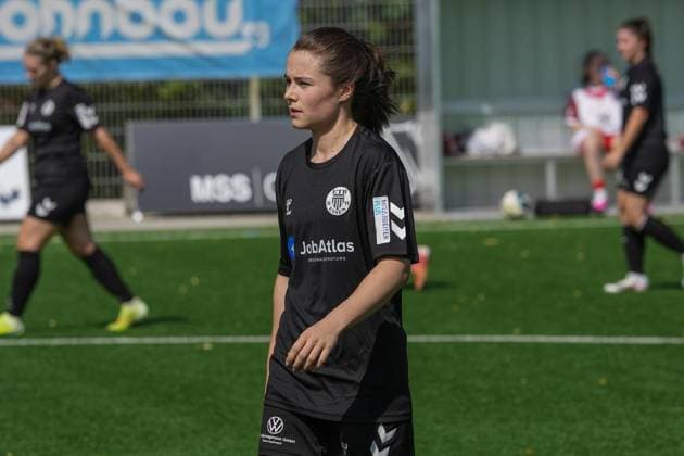 Frauenfussball in Essen ** NUR FÜR REDAKTIONELLE ZWECKE ** EDITORIAL USE ONLY **<p>Selina Grimm vom ETB Schwarz-Weiß Essen im Spiel gegen den SV Fortuna Bottrop Frauen. Das Testspiel, ETB Schwarz-Weiß Essen gegen die SV Fortuna Bottrop Frauen, am 02.08. 2026 im Stadion Uhlenkrug, Am Uhlenkrug 40 endete 5:2. Michael Gohl FUNKE Foto Services< p> Deutschland Nordrhein-Westfalen Essen Copyright: MichaelxGohl *** Women s Soccer in Essen ** FOR EDITORIAL USE ONLY ** EDITORIAL USE ONLY ** p Selina Grimm of ETB Schwarz Weiß Essen in the match against SV Fortuna Bottrop Women. The friendly match between ETB Schwarz Weiß Essen and SV Fortuna Bottrop Women took place on August 2, 2026, at Uhlenkrug Stadium, Am Uhlenkrug 40, ended 5–2. Michael Gohl, FUNKE Photo Services p Sports Germany North Rhine-Westphalia Essen. Copyright MichaelxGohl Copyright: MichaelxGohl doc86zgnmauysghbgo1hz4 ,EDITORIAL USE ONLY