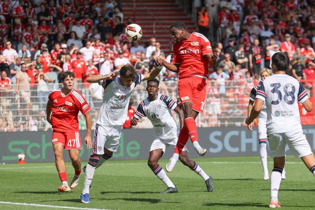 02.08.2026, xtgx, Fussball, Testspiel, 1. FC Union Berlin - Cagliari Calcio v.l. Ilyas Ansah (Union Berlin, 10) schiesst Tor, Torschuetze, erzielt Tor, Treffer, scores the goal 1:2 (DFL DFB REGULATIONS PROHIBIT ANY USE OF PHOTOGRAPHS as IMAGE SEQUENCES and or QUASI-VIDEO) Berlin *** August 2, 2026, xtgx, Soccer, Friendly Match, 1. FC Union Berlin vs. Cagliari Calcio, Ilyas Ansah (Union Berlin), No. 10 scores a goal, Goal Scorer, scores a goal, goal, scores the goal 1 2 DFL DFB REGULATIONS PROHIBIT ANY USE OF PHOTOGRAPHS as IMAGE SEQUENCES and or QUASI-VIDEO Berlin