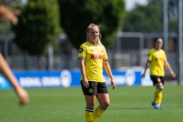 02.08.2026, GER Deutschland, Fussball, Saison 2026 2027, Testspiel zwischen Borussia Dortmund Frauen vs VfL Wolfburg II Ricarda Walkling (Borussia Dortmund Frauen, 6) Dortmund BVB-Trainingsgelände Hohenbuschei Nordrhein Westfalen Deutschland *** August 2, 2026, GER Germany, Soccer, 2026–2027 Season, Friendly Match between Borussia Dortmund Women and VfL Wolfsburg II; Ricarda Walkling, Borussia Dortmund Women, 6, Borussia Dortmund (BVB) Training Facility, Hohenbuschei, North Rhine-Westphalia, Germany Copyright: xnordphotoxGmbHx xSchulzex