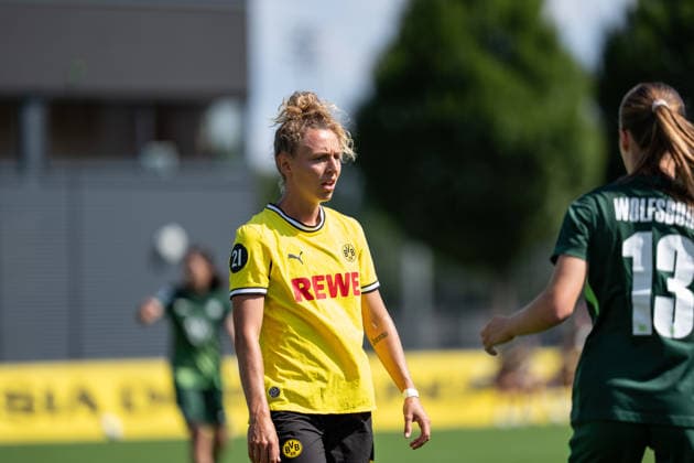 02.08.2026, GER Deutschland, Fussball, Saison 2026 2027, Testspiel zwischen Borussia Dortmund Frauen vs VfL Wolfburg II Rita Schumacher (Borussia Dortmund Frauen, 10) Dortmund BVB-Trainingsgelände Hohenbuschei Nordrhein Westfalen Deutschland *** August 2, 2026, GER Germany, Soccer, 2026–2027 Season, Friendly Match between Borussia Dortmund Women and VfL Wolfsburg II; Rita Schumacher, Borussia Dortmund Women; 10, Borussia Dortmund (BVB) Training Facility, Hohenbuschei, North Rhine-Westphalia, Germany Copyright: xnordphotoxGmbHx xSchulzex