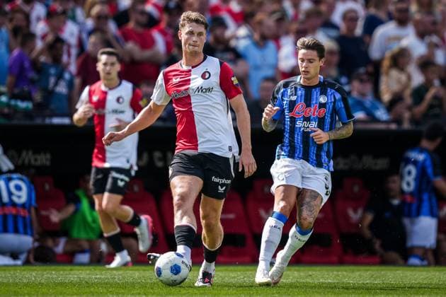 ROTTERDAM , 02-08-2026 , Stadium Feijenoord de Kuip , season 2026 2027 , Dutch preseason football , Friendly match between Feyenoord and Atalanta Bergamo (Kuip Cup) , picture shows Feyenoord player Thijs Kraaijeveld Feyenoord - Atalanta (friendly)  x205405670x Copyright: