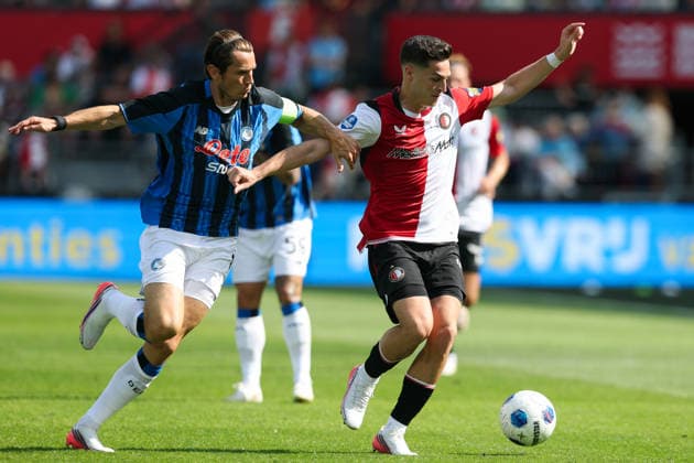 2026-08-02 Feyenoord v Atalanta Bergamo - Pre Season Friendly ROTTERDAM, NETHERLANDS - AUGUST 2: Mika Marmol of Feyenoord is challenged by Marten de Roon of Atalanta Bergamo during the Pre Season Friendly match between Feyenoord and Atalanta Bergamo at Stadion Feijenoord on August 2, 2026 in Rotterdam, Netherlands. Rotterdam Stadion Feijenoord Netherlands Content not available for redistribution in The Netherlands directly or indirectly through any third parties. Copyright: xHansxvanxderxValkx