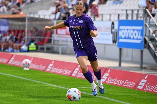 Antonia Baaß 2. Bundesliga Frauen SGS Essen Eintracht Frankfurt II 02.08.2026 Antonia Baaß (SGS Essen), 2. Bundesliga der Frauen, 01. Spieltag, SGS Essen gegen Eintracht Frankfurt II am 02. August 2026 im Stadion an der Hafenstraße, Essen. Endstand 3:1, vor 1.021 Zuschauern *** Antonia Baaß, Women s 2nd Bundesliga: SGS Essen vs. Eintracht Frankfurt II, August 2, 2026; Antonia Baaß, SGS Essen, Women s 2nd Bundesliga, Matchday 1, SGS Essen vs. Eintracht Frankfurt II on August 2, 2026, at the Stadion an der Hafenstraße in Essen; final score 3–1, in front of 1,021 spectators