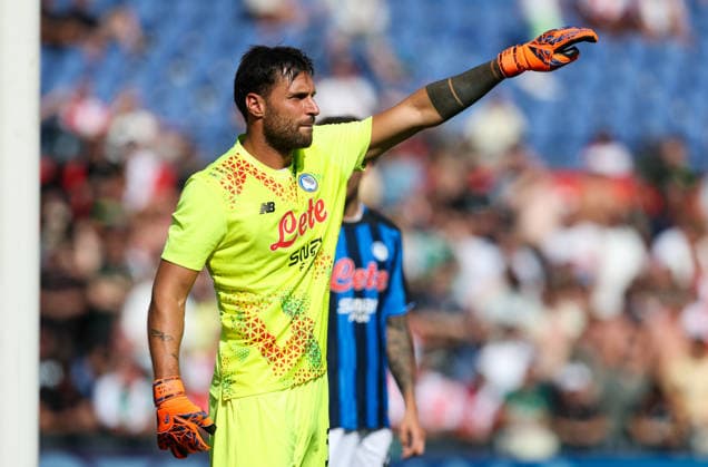 2026-08-02 Feyenoord v Atalanta Bergamo - Pre Season Friendly ROTTERDAM, NETHERLANDS - AUGUST 2: Goalkeeper Marco Sportiello of Atalanta Bergamo gestures during the Pre Season Friendly match between Feyenoord and Atalanta Bergamo at Stadion Feijenoord on August 2, 2026 in Rotterdam, Netherlands. Rotterdam Stadion Feijenoord Netherlands Content not available for redistribution in The Netherlands directly or indirectly through any third parties. Copyright: xHansxvanxderxValkx