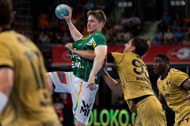 Oskar NEUDECK (FRISCH AUF! Goeppingen, 02) erzielt ein Tor, Aktion, Torwurf GER, FRISCH AUF! Goeppingen vs. Sporting Lissabon, Handball, Testspiel Vorbereitung, Spielzeit 2026 2027, 02.08.2026, GER, FRISCH AUF! Goeppingen vs. Sporting Lissabon, Handball, Testspiel Vorbereitung, Spielzeit 2026 2027, 02.08.2026, Neu-Ulm *** Oskar NEUDECK, FRISCH AUF Goeppingen, No. 02, scores a goal, play, shot on goal, GER, FRISCH AUF Goeppingen vs. Sporting Lisbon, handball, preseason friendly, 2026–2027 season, August 2, 2026, GER, FRISCH AUF Goeppingen vs. Sporting Lisbon, handball, preseason friendly, 2026–2027 season, August 2, 2026, Neu Ulm Copyright: xEibnerxPressefoto OliverxSchmidtx EP_OST