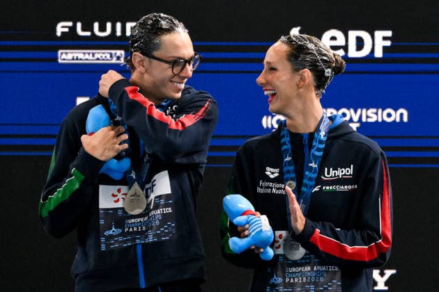 Filippo Pelati, Lucrezia Ruggiero of Italy attend the medal ceremony of the artistic swimming Duet Tech Mixed Final with silver medal during the European Aquatics Championships at the Olympic Aquatic Center in Paris (France), August 2, 2026. Andrea Staccioli