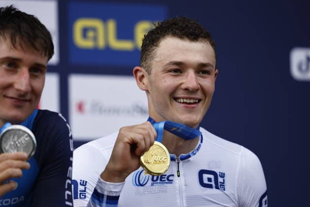 02.08.2026, Monteceneri, Monte Ceneri, 2026 UEC MTB European Championship, EM, Europameisterschaft XCO Men Elite s Final (cross country olympic) Charlie Aldridge 2 (GBR) 1st place, European Champion and gold medal Monteceneri Monte Ceneri Ticino Switzerland *** August 2, 2026, Monteceneri, Monte Ceneri, 2026 UEC MTB European Championship XCO Men s Elite Final, Cross Country Olympic: Charlie Aldridge (2 GBR) took 1st place, becoming European Champion and winning the gold medal in Monteceneri, Monte Ceneri, Ticino, Switzerland Copyright: xJustPictures.ch FrancescoxMinghettix jp-en-FrMi-_NG_2799