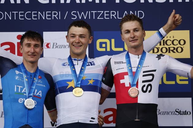 02.08.2026, Monteceneri, Monte Ceneri, 2026 UEC MTB European Championship, EM, Europameisterschaft XCO Men Elite s Final (cross country olympic) Juri Zanotti 9 (ITA) 2nd place and silver medal, Charlie Aldridge 2 (GBR) 1st place, European Champion and gold medal and Fabio Püntener 1 (SUI) 3rd place and bronze medal Monteceneri Monte Ceneri Ticino Switzerland *** August 2, 2026, Monteceneri, Monte Ceneri, 2026 UEC MTB European Championship XCO Men s Elite Final, Cross-Country Olympic: Juri Zanotti 9 ITA, 2nd place and silver medal, Charlie Aldridge 2 GBR 1st place, European Champion, and gold medal; Fabio Püntener 1 SUI 3rd place and bronze medal; Monteceneri, Monte Ceneri, Ticino, Switzerland Copyright: xJustPictures.ch FrancescoxMinghettix jp-en-FrMi-_NG_2786
