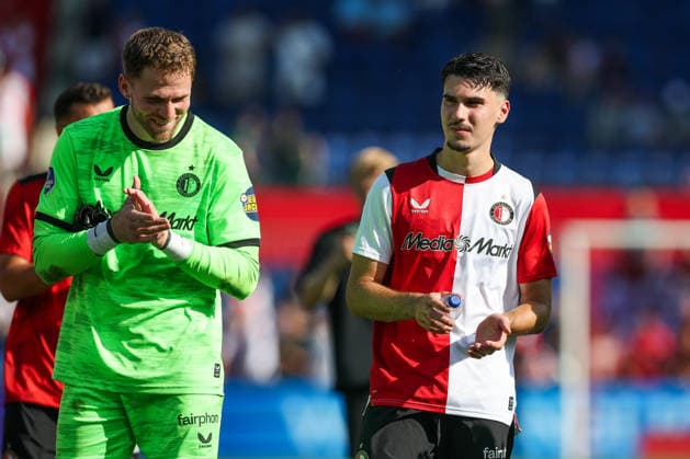2026-08-02 Feyenoord v Atalanta Bergamo - Pre Season Friendly ROTTERDAM, NETHERLANDS - AUGUST 2: Goalkeeper Liam Bossin of Feyenoord, Shaqueel van Persie of Feyenoord are thanking the fans for their support after winning the match during the Pre Season Friendly match between Feyenoord and Atalanta Bergamo at Stadion Feijenoord on August 2, 2026 in Rotterdam, Netherlands. Rotterdam Stadion Feijenoord Netherlands Content not available for redistribution in The Netherlands directly or indirectly through any third parties. Copyright: xHansxvanxderxValkx