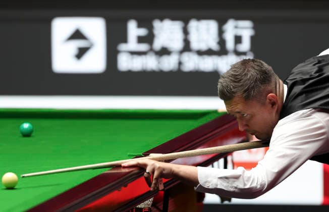 (260802) -- SHANGHAI, Aug. 2, 2026 -- Kyren Wilson competes during the final match between Judd Trump of England and Kyren Wilson of England at the World Snooker Shanghai Masters 2026 in Shanghai, east China, Aug. 2, 2026. ) (SP)CHINA-SHANGHAI-SNOOKER-SHANGHAI MASTERS 2026-FINAL (CN) ChenxHaoming 