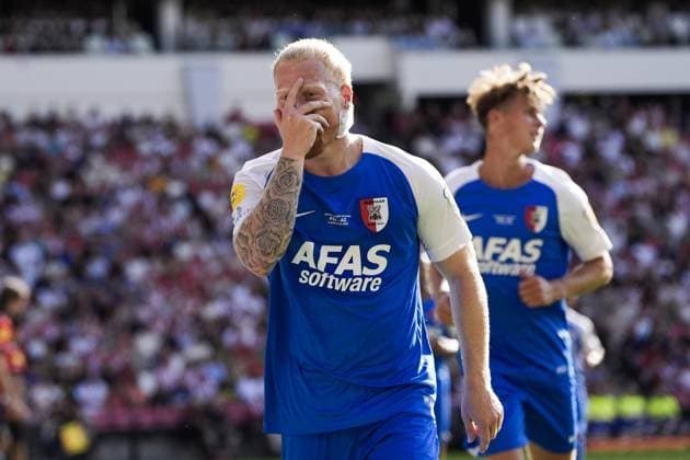 EINDHOVEN - Mexx Meerdink of AZ Alkmaar celebrates after scoring the 0-1 during the 30th edition of the Johan Cruyff Shield between PSV Eindhoven and AZ Alkmaar at the Phillips Stadium on August 2, 2026, in Eindhoven, the Netherlands. TOBIAS KLEUVER ANP Johan Cruijff Shield 2026 27 xVIxANPxSportx xxANPxIVx 564761782 originalFilename: 564761782.jpg