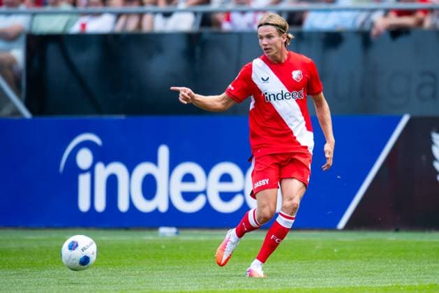 UTRECHT , 02-08-2026 , Stadium Galagenwaard , season 2026 2027 , Dutch Pre-season football , match between FC Utrecht and Sevilla , picture shows FC Utrecht player Niklas Vesterlund Utrecht - Sevilla (friendly)  x205409672x Copyright: