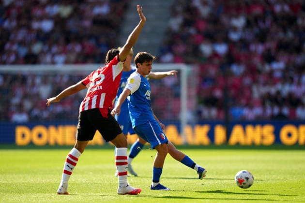 Johan Cruijff Schaal XXX: PSV Eindhoven - AZ Alkmaar Eindhoven - Mateo Chavez of AZ Alkmaar during the final of the Johan Cruijff Schaal XXX. The official start of the 2026 2027 season. The match is set between PSV Eindhoven and AZ Alkmaar at Philips Stadion on 2 August 2026 in Eindhoven, The Netherlands. (Hero Images Nick Koole) Copyright: xNickxKoolex