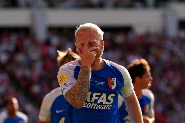 Sport Bilder des Tages Johan Cruijff Schaal XXX: PSV Eindhoven - AZ Alkmaar Eindhoven - Mexx Meerdink of AZ Alkmaar celebrates his goal during the final of the Johan Cruijff Schaal XXX. The official start of the 2026 2027 season. The match is set between PSV Eindhoven and AZ Alkmaar at Philips Stadion on 2 August 2026 in Eindhoven, The Netherlands. (Hero Images Nick Koole) Copyright: xNickxKoolex