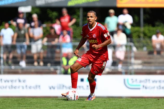 25 Josh Görtzen (FC Eintracht Norderstedt) Fußball I Herren I Regionalliga Nord I Saison 2026-2027 I 1. Spieltag I FC Eintracht Norderstedt - SV Atlas Delmenhorst I 02.08.2026 I Edmund-Plambeck-Stadion *** 25 Josh Görtzen FC Eintracht Norderstedt Soccer I Men s Team I Regionalliga Nord I 2026–2027 Season I Matchday 1 I FC Eintracht Norderstedt vs. SV Atlas Delmenhorst I August 2, 2026 I Edmund Plambeck Stadium