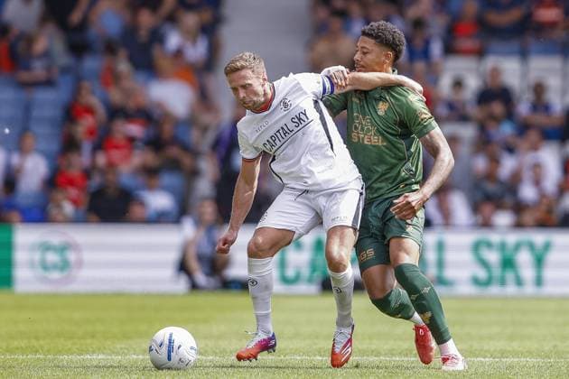 LUTON , 02-08-2026 , Kenilworth Road , season 2026 2027 , Dutch Pre-season football . friendly match between Luton Town and Go Ahead Eagles, final result 0-1, Luton FC player Callum Marshall GA Eagles player Richonell Margaret Luton Town - Go Ahead Eagles (friendly)  x205411121x Copyright:
