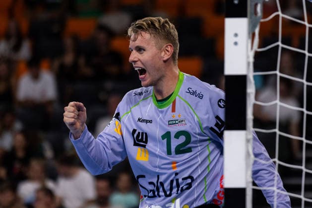 Kristian SAEVERAS (FRISCH AUF! Goeppingen, 12) Jubel, Freude, Leidenschaft, Erfolg, Emotion, Begeisterung, positive Emotionen GER, FRISCH AUF! Goeppingen vs. Sporting Lissabon, Handball, Testspiel Vorbereitung, Spielzeit 2026 2027, 02.08.2026, GER, FRISCH AUF! Goeppingen vs. Sporting Lissabon, Handball, Testspiel Vorbereitung, Spielzeit 2026 2027, 02.08.2026, Neu-Ulm *** Kristian SAEVERAS FRISCH AUF Goeppingen, 12 Celebration, Joy, Passion, Success, Emotion, Enthusiasm, Positive Emotions GER, FRISCH AUF Goeppingen vs. Sporting Lisbon, Handball, Preseason Friendly, 2026–2027 Season, August 2, 2026, GER, FRISCH AUF Goeppingen vs. Sporting Lisbon, Handball, Preseason Friendly, 2026–2027 Season, August 2, 2026, Neu Ulm Copyright: xEibnerxPressefoto OliverxSchmidtx EP_OST