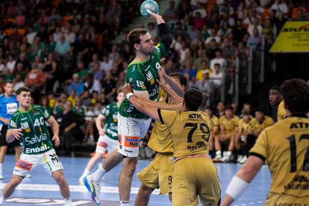 Max BENEKE (FRISCH AUF! Goeppingen, 09) erzielt ein Tor, Aktion, Torwurf GER, FRISCH AUF! Goeppingen vs. Sporting Lissabon, Handball, Testspiel Vorbereitung, Spielzeit 2026 2027, 02.08.2026, GER, FRISCH AUF! Goeppingen vs. Sporting Lissabon, Handball, Testspiel Vorbereitung, Spielzeit 2026 2027, 02.08.2026, Neu-Ulm *** Max BENEKE, FRISCH AUF Goeppingen, scores a goal in the 9th minute, action, shot on goal, GER, FRISCH AUF Goeppingen vs. Sporting Lisbon, handball, preseason friendly, 2026–2027 season, August 2, 2026, GER, FRISCH AUF Goeppingen vs. Sporting Lisbon, handball, preseason friendly, 2026–2027 season, August 2, 2026, Neu Ulm Copyright: xEibnerxPressefoto OliverxSchmidtx EP_OST