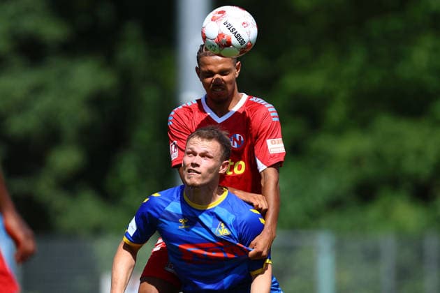 25 Josh Görtzen (FC Eintracht Norderstedt), 9 Tobias Fagerström (SV Atlas Delmenhorst) Fußball I Herren I Regionalliga Nord I Saison 2026-2027 I 1. Spieltag I FC Eintracht Norderstedt - SV Atlas Delmenhorst I 02.08.2026 I Edmund-Plambeck-Stadion *** 25 Josh Görtzen, FC Eintracht Norderstedt, 9 Tobias Fagerström SV Atlas Delmenhorst Men s Soccer I Regionalliga Nord I 2026–2027 Season I Matchday 1 I FC Eintracht Norderstedt vs. SV Atlas Delmenhorst I August 2, 2026 I Edmund Plambeck Stadium