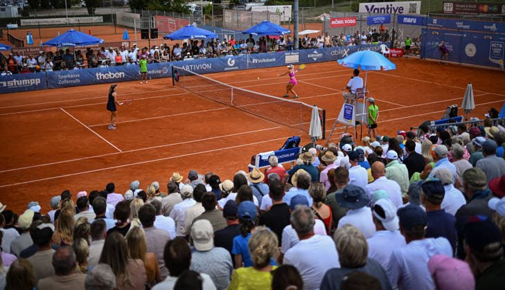 Tennis ITF Tour Ladies Open Hechingen 2026 02.08.2026 Finale, Uebersicht Siegerin Barbora Palicova (re, CZE) gegen Fiona Ferro (li, FRA) *** Tennis ITF Tour Ladies Open Hechingen 2026 02 08 2026 Final, Overview: Winner Barbora Palicova (right), CZE, vs. Fiona Ferro (left), FRA