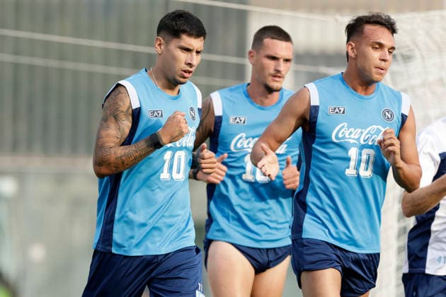SSC Napoli preseason 2026-27 in Castel Di Sangro Napoli s Uruguayan defender Mathias Olivera and Napoli s Brazilian forward Giovane Santana do Nascimento during SSC Napoli s 2026-27 preseason training camp in Castel Di Sangro, Abruzzo, Italy. August, 02, 2026. _BPH2348 Copyright: xAntonioxBalascox