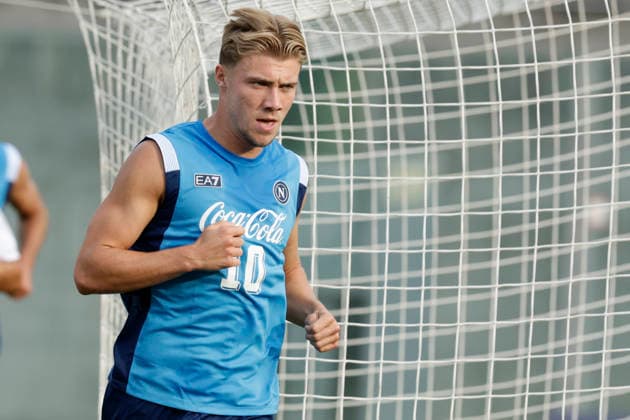 SSC Napoli preseason 2026-27 in Castel Di Sangro Napoli s Danish forward Rasmus Hojlund during SSC Napoli s 2026-27 preseason training camp in Castel Di Sangro, Abruzzo, Italy. August, 02, 2026. _BPH2517 Copyright: xAntonioxBalascox
