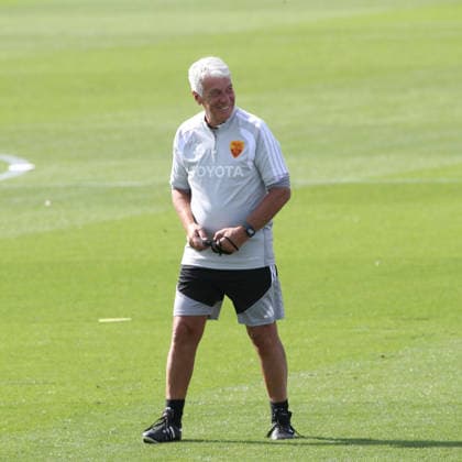 IPA87195208 - Cardiff, July 31, 2026. AS Roma training sessions at the 2026–2027 training camp. Pictured: A smiling Gasperini (Photo by Gino Mancini)  Copyright: xGinoxMancini IPAxSportx xx 87195208