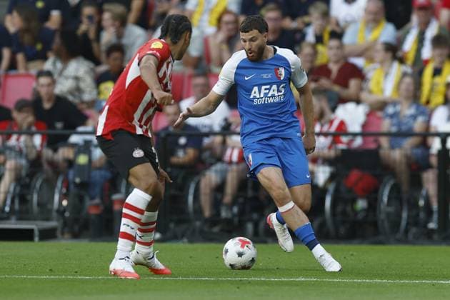 EINDHOVEN , 02-08-2026 , Philips Stadium , Dutch football Johan Cruijff Schaal season 2026 2027, Match between PSV - AZ , picture shows , AZ player Troy Parrott PSV - AZ (JC Cup)  x205413436x Copyright: