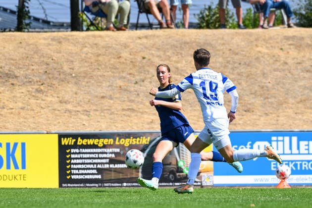 02.08.2026, Fußball, 2. Frauen-Bundesliga, 2026 2027, 1. Spieltag, SG 99 Andernach - SV Meppen Ina Keller (dunkelblaues Trikot) gab ihr Zweiliga-Debüt. *** August 2, 2026, Soccer, Women s Bundesliga 2, 2026–2027, Matchday 1, SG 99 Andernach vs. SV Meppen: Ina Keller made her second-division debut in a dark blue jersey