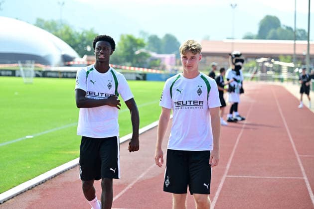 02.08.2026; Rottach-Egern; Fussball, Herren, Saison 2026 2027, Trainingslager Borussia Moenchengladbach v. li. Dillon Berko (Gladbach), Edin Biber (Gladbach) DFL regulations prohibit any use of photographs as image sequences and or quasi-video. Stadion Am Birkenmoos Bayern Deutschland *** August 2, 2026 Rottach Egern Soccer, Men s, 2026–2027 season, Borussia Mönchengladbach training camp: from left, Dillon Berko (Gladbach), Edin Biber (Gladbach). DFL regulations prohibit any use of photographs as image sequences and or quasi-video. Am Birkenmoos Stadium, Bavaria, Germany