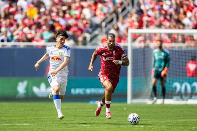Football - Pre-Season - Liverpool FC v Leeds United FC CHICAGO, USA - Sunday, August 2, 2026: Liverpool s captain Dominik Szoboszlai during a pre-season friendly match between Liverpool FC and Leeds United at Soldier Field. (Photo by David Rawcliffe Propaganda) CHICAGO Endeavor Health Performance Cent ILLINOIS UNITED STATES OF AMERICA  Copyright: xDavidxRawcliffex P2026-08-02-Liverpool_Leeds-31