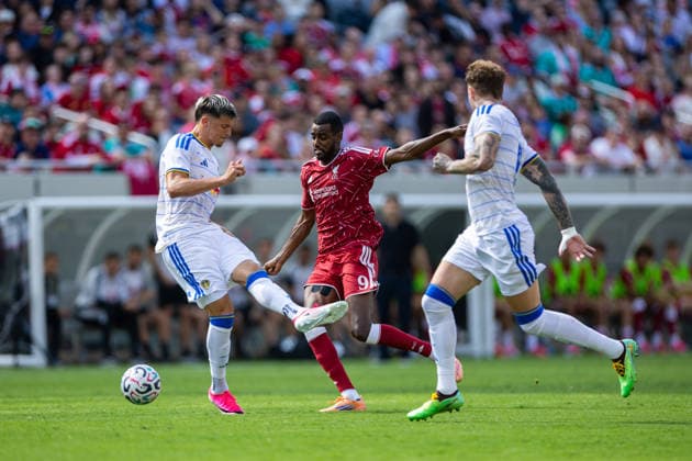 Football - Pre-Season - Liverpool FC v Leeds United FC CHICAGO, USA - Sunday, August 2, 2026: Liverpool s Alexander Isak during a pre-season friendly match between Liverpool FC and Leeds United at Soldier Field. (Photo by David Rawcliffe Propaganda) CHICAGO Endeavor Health Performance Cent ILLINOIS UNITED STATES OF AMERICA  Copyright: xDavidxRawcliffex P2026-08-02-Liverpool_Leeds-46