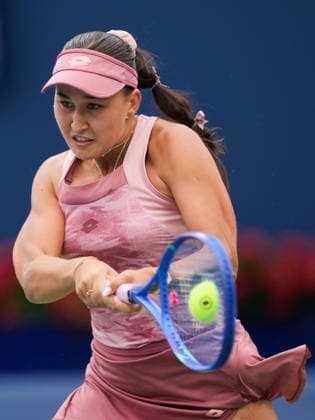 National Bank Open 2026 - Day 2 TORONTO, CANADA - AUGUST 2 : Kamilla Rakhimova of Uzbekistan in action against Venus Williams of the United States in the round of 128 during the WTA, Tennis Damen 1000 National Bank Open in Toronto, Ontario, Canada on August 2, 2026. Mert Alper Dervis Anadolu Toronto Canada. Editorial use only. Please get in touch for any other usage.  Copyright: x2026xAnadoluxMertxAlperxDervisx