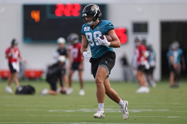 JACKSONVILLE, FL - AUGUST 02: Jacksonville Jaguars tight end Patrick Herbert (88) works on a drill during training camp on August 2, 2026 at the Miller Electric Center in Jacksonville, Fl. (Photo by David Rosenblum Icon Sportswire) NFL, American Football Herren, USA AUG 02 Jaguars Training Camp EDITORIAL USE ONLY Icon260802228924