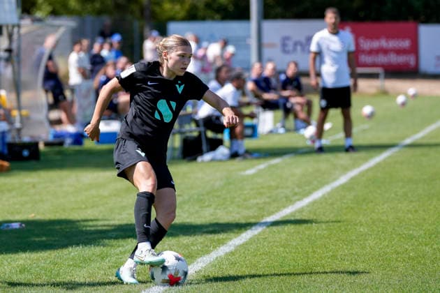 Sarah Klotz (Viktoria, 2), am Ball, Freisteller, Ganzkörper, Einzelbild, Einzelfoto, Aktion, Action, 02.08.2026, St. Leon-Rot (Deutschland), Fussball, 2. Frauen-Bundesliga, TSG 1899 Hoffenheim U20 - FC Viktoria Berlin, DFB DFL REGULATIONS PROHIBIT ANY USE OF PHOTOGRAPHS AS IMAGE SEQUENCES AND OR QUASI-VIDEO. *** Sarah Klotz Viktoria, 2, with the ball, cutout, full-body, single image, single photo, action, 02 08 2026, St. Leon-Rot, Germany, soccer, Women’s Bundesliga 2, TSG 1899 Hoffenheim U20 vs. FC Viktoria Berlin, DFB and DFL regulations prohibit any use of photographs as image sequences and or quasi-video xozx
