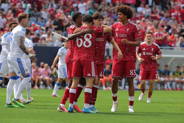 CHICAGO, IL - AUGUST 02: Luke Chambers 44 of Liverpool FC celebrates with teammates after scoring during a friendly match between Liverpool FC and Leeds United on August 2, 2026 at Soldier Field in Chicago, Illinois.(Photo by Melissa Tamez Icon Sportswire) SOCCER: AUG 02 Leeds United v Liverpool EDITORIAL USE ONLY Icon260802001