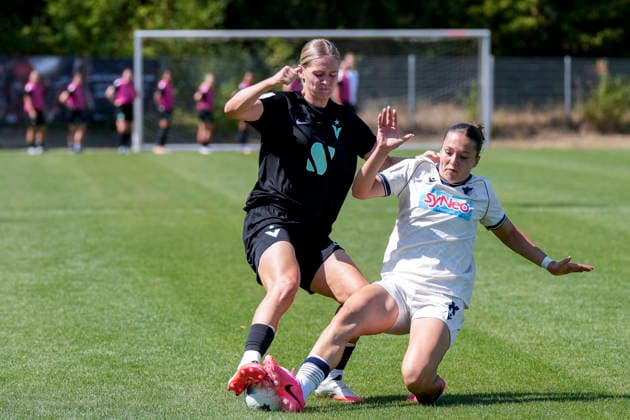 v.li.: Melina Reuter (Viktoria, 7), Madita Röhrl (TSG II, 8), Zweikampf, Spielszene, Duell, duel, tackle, tackling, Dynamik, Action, Aktion, 02.08.2026, St. Leon-Rot (Deutschland), Fussball, 2. Frauen-Bundesliga, TSG 1899 Hoffenheim U20 - FC Viktoria Berlin, DFB DFL REGULATIONS PROHIBIT ANY USE OF PHOTOGRAPHS AS IMAGE SEQUENCES AND OR QUASI-VIDEO. *** From left: Melina Reuter (Viktoria), 7, Madita Röhrl (TSG II), 8, tackle, game scene, duel, tackle, tackling, dynamism, action, 02 08 2026, St. Leon-Rot, Germany, soccer, Women’s Bundesliga 2, TSG 1899 Hoffenheim U20 vs. FC Viktoria Berlin, DFB and DFL regulations prohibit any use of photographs as image sequences and or quasi-video xozx