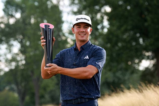Rocket Mortgage 2026 DETROIT, MICHIGAN - August 2: Michael Thorbjornsen of the United States poses for photos with the trophy during the final round of the Rocket Classic 2026 at the Detroit Golf Club in Detroit, Michigan, USA, August 2, 2026. Detoit Michian United States  Copyright: xAmyxLemusx originalFilename:lemus-rocketmo260802_npDIu.jpg