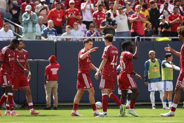 CHICAGO, USA - August 2: Florian Wirtz (7 Liverpool FC) celebrates after scoring with teammates during the club friendly game between Liverpool F.C. and Leeds Unites F.C. at Soldier Field on Sunday, August 2 in Chicago, USA  Copyright: xShainaxBenhiyoun SPPx Sportspressphoto_SPR199780