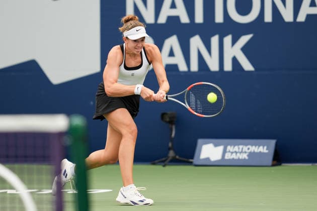 WTA, Tennis Damen Masters 1000 National Bank Open Toronto 2026 - Round of 128 - Day 1 Ariana Arseneault of Canada plays a backhand against Jessica Bouzas Maneiro of Spain during the Women™s Singles round of 128 match on day 1 of the WTA Masters 1000 National Bank Open at Sobeys Stadium. on August 2, 2026 in Toronto, Canada. (Photo by Leonardo Ramirez Eyepix Group) Copyright: xLeonardoxRamirezx xEyepixxGroupx LR02082026-02748