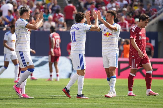 Players of Leeds celebrate a goal during a friendly match between Liverpool and Leeds at Soldier Field in Chicago, USA, 02 August 2026. Friendly: Liverpool - Leeds !ACHTUNG: NUR REDAKTIONELLE NUTZUNG!  Copyright: xKennethxFernándezx AME5482 20260803-55021059746_1