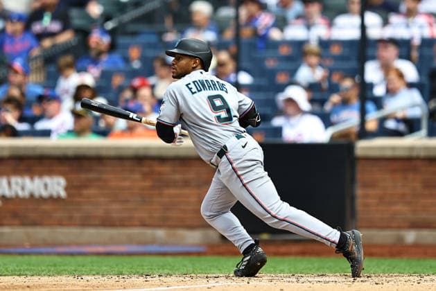 MLB, Baseball Herren, USA Miami Marlins Vs. New York Mets Miami Marlins player Xavier Edwards 9 singles to drive in a run during the ninth inning of a baseball game against the New York Mets at Citi Field in Flushing, New York, on August 2, 2026. Flushing N.Y. United States  Copyright: xGordonxDonovanx originalFilename:donovan-mlbmiami260802_np1Qo.jpg