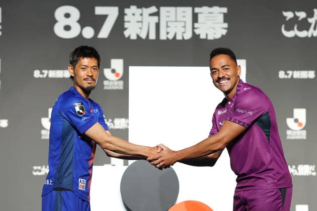 (L-R) Hotaru Yamaguchi (V Varen), Rafael Elias (Sanga), AUGUST 3, 2026 - Football Soccer : 2026-27 J League Opening Event in Tokyo, Japan. Noxthirdxpartyxsales  aflo_339919721 YUTAKAx