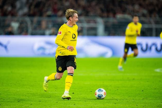 08.05.2026 - Fußball, 2025 2026, 1. Bundesliga, 33. Spieltag, Borussia Dortmund - SG Eintracht Frankfurt: Julian Brandt (Dortmund) mit Ball DFL REGULATIONS PROHIBIT ANY USE OF PHOTOGRAPHS AS IMAGE SEQUENCES AND OR QUASI-VIDEO. Dortmund Nordrhein-Westfalen Deutschland Signal Iduna Park *** May 8, 2026 Soccer, 2025–2026, 1st Bundesliga, Matchday 33, Borussia Dortmund vs. Eintracht Frankfurt, Julian Brandt (Dortmund) with the ball. DFL regulations prohibit any use of photographs as image sequences and or quasi-video. Dortmund, North Rhine-Westphalia, Germany, Signal Iduna Park