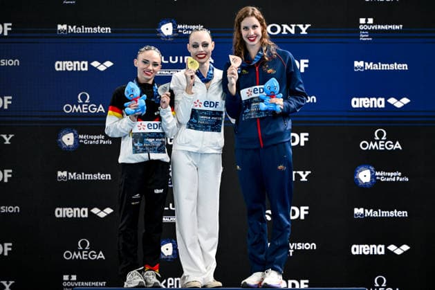 Klara Bleyer of Germany, silver, Vasilina Khandoshka Neutral Athlete A, gold, Iris Tio Casas of Spain, bronze attend the medal ceremony of the artistic swimming Solo Free Women Final during the European Aquatics Championships at the Olympic Aquatic Center in Paris (France), August 3, 2026. Andrea Masini Deepbluemedia Insidefoto